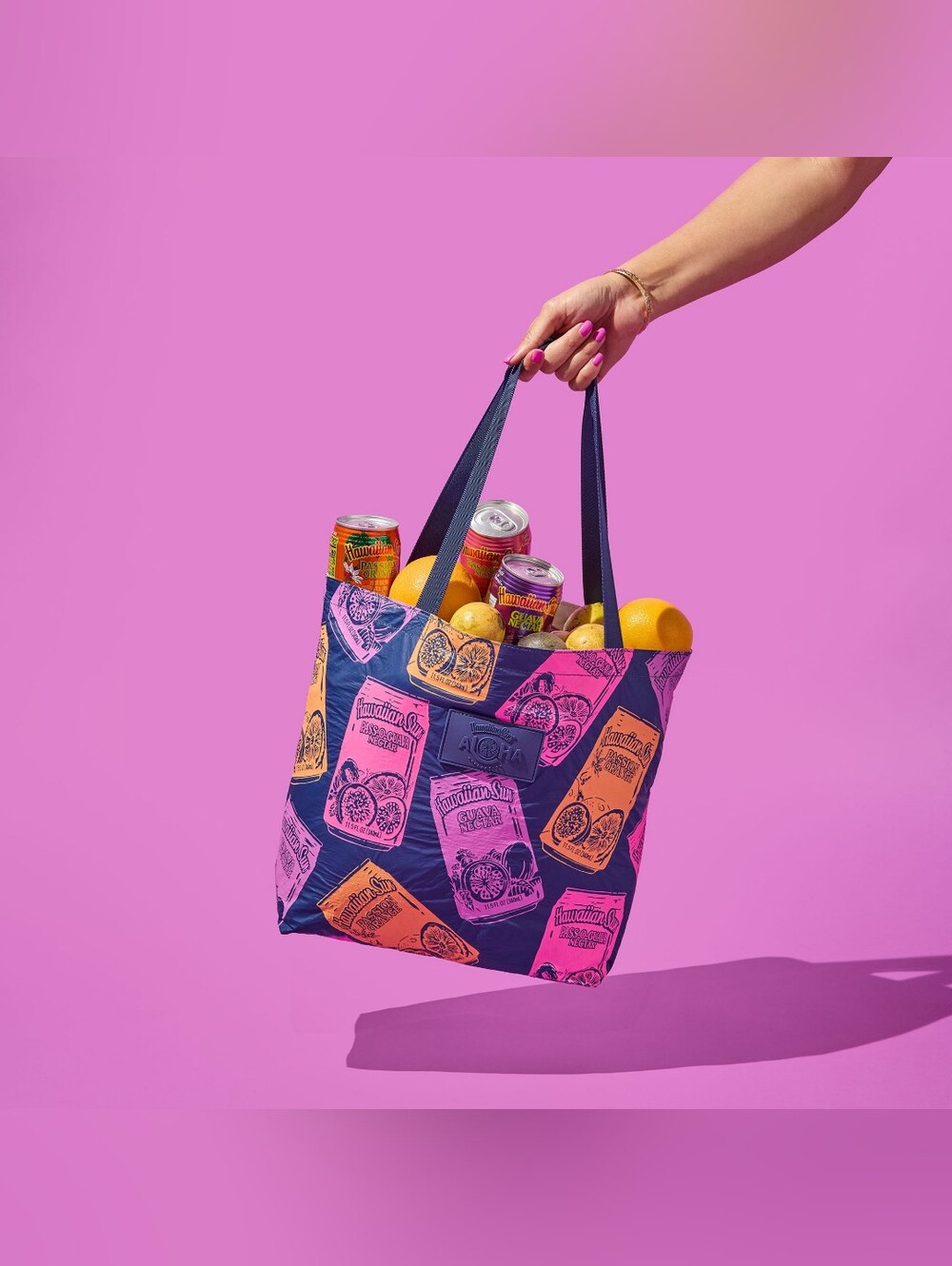 Aloha Collection Hawaiian Sun Collab Reversible tote bag - Picture 3 of 8
